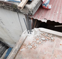 Khoan cấy thép Cột - Dầm nhà anh Hùng tại 79 Triều Khúc, Hà Nội bằng keo Ramset G5