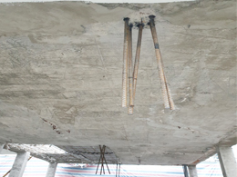 Thi công khoan cấy thép ngược Dầm D20 tại 214 Nguyễn Xiển, Thanh Xuân, Hà Nội