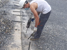 Khoan cấy thép D20 bằng keo Ramset G5 tại khu công nghiệp Đồng Văn 3, tỉnh Hà Nam